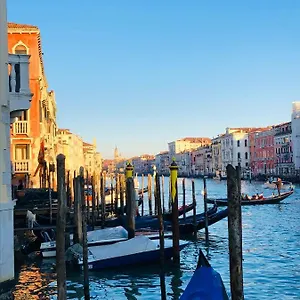 https://ca-dode-grand-canal.hotelinveneto.com